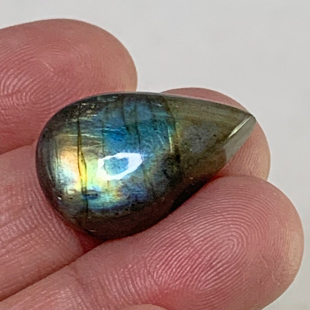 Color Flash Labradorite - Picture 3 of 14